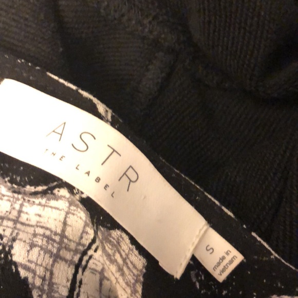 Astr the label top floral black and gray - Picture 6 of 6